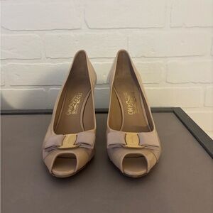 Salvatore Ferragamo Tan Heels with Bow Detail